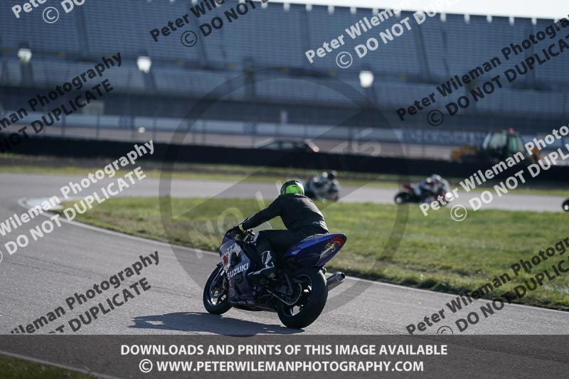 Rockingham no limits trackday;enduro digital images;event digital images;eventdigitalimages;no limits trackdays;peter wileman photography;racing digital images;rockingham raceway northamptonshire;rockingham trackday photographs;trackday digital images;trackday photos